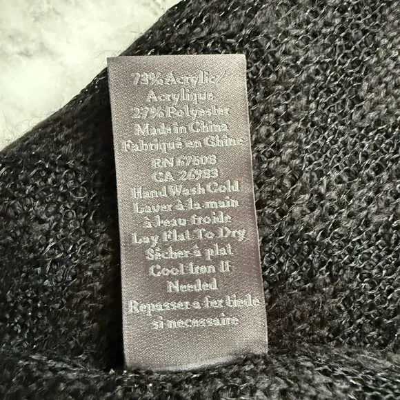 Vince Camuto Black Chevron Pointelle Blanket Scarf - Picture 6 of 6